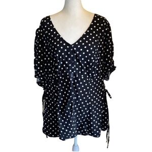 Torrid Black and White Polka Dot Blouse with Flutter Sleeves. Adj waist. Size 3X